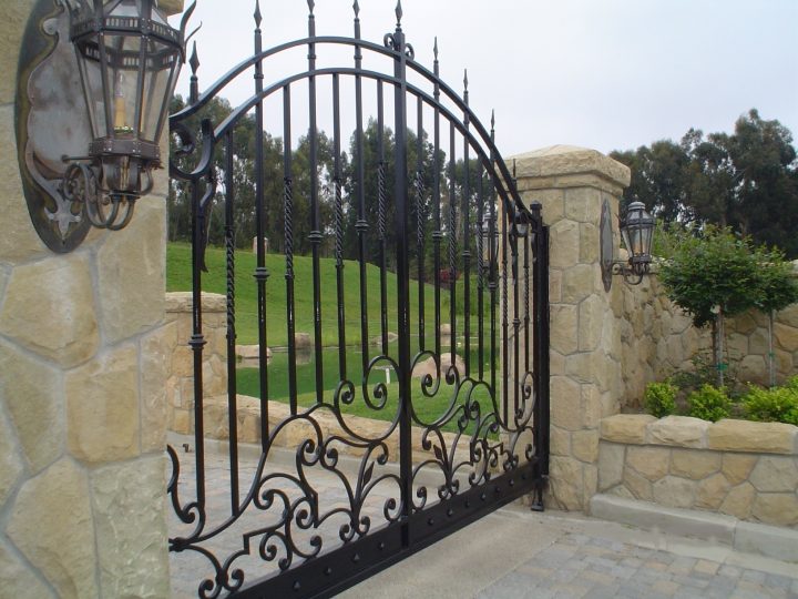 estate_special_gate